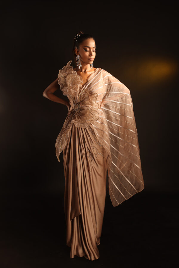 Winged Saree - Image 2