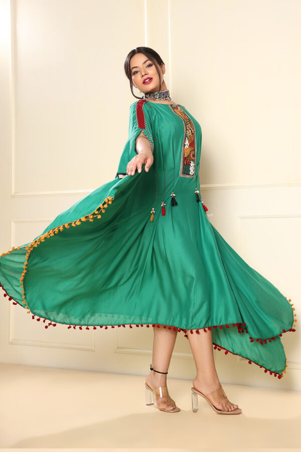 Green flare dress - Image 3