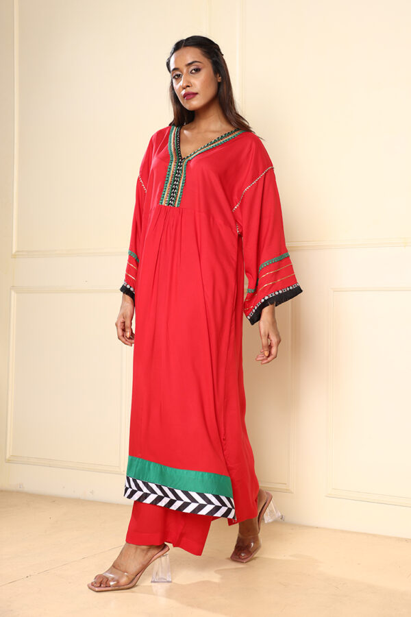 Red dress - Image 2