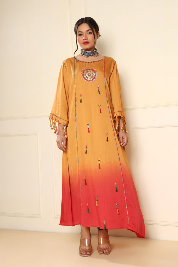Yellow shaded centre motif dress