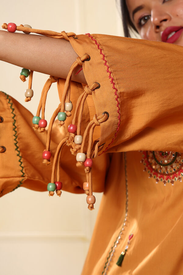 Yellow shaded centre motif dress - Image 3